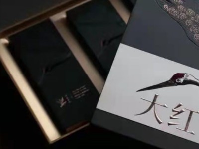 黑色系茶葉包裝盒，簡約而不失高檔